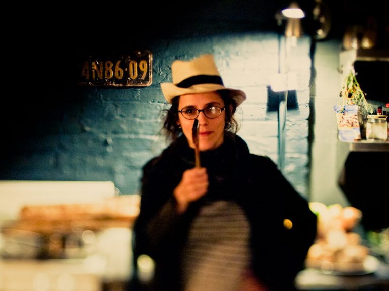 bio + contacto Mar Gómez Glez